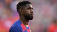 Samuel Umtiti. Pemain kedua dalam daftar ini diyakini sudah habis di Barca. Sudah begitu, kehadiran Ronald Araujo dan Oscar Mingueza membuat Barca takkan kehilangan Umtiti. (Foto: David Ramos/Getty Images)