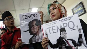 Relawan Jokowi Geruduk Dewan Pers Terkait Sampul Majalah Tempo