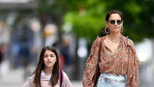suri cruise dan katie holmes
