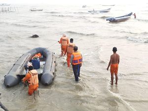 Rumah Penangkap Ikan di Tarakan Roboh, 1 Orang Korban Masih Dicari