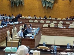 Rapat dengan DPR, Menhub Minta Tambahan Anggaran Rp 441 M