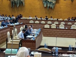 Rapat dengan DPR, Menhub Minta Tambahan Anggaran Rp 441 M