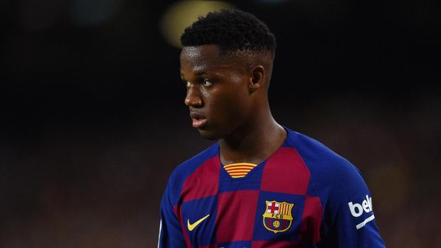BARCELONA, SPAIN - SEPTEMBER 14:  Anssumane Fati of FC Barcelona looks on during the Liga match between FC Barcelona and Valencia CF at Camp Nou on September 14, 2019 in Barcelona, Spain. (Photo by Alex Caparros/Getty Images)