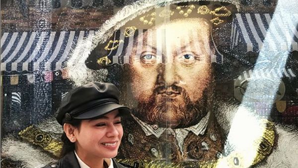 10 Momen Kulineran Seru Sahila Hisyam yang Doyan Ngemil Es Krim