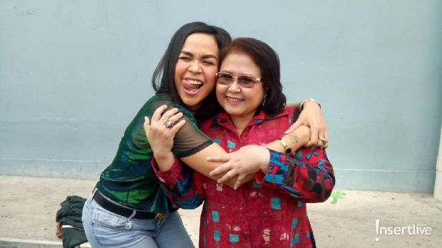 Elza Syarief dan Melaney Ricardo 