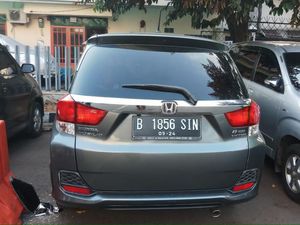 Diamankan di Polsek Pasar Minggu, Ini Penampakan Mobil yang Ditemplok Polisi Diamankan di Polsek Pasar Minggu, Ini Penampakan Mobil yang Ditemplok Polisi