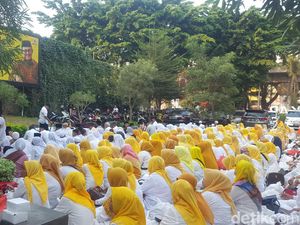 DPD Golkar DKI Gelar Tahlilan 7 Hari Wafatnya BJ Habibie DPD Golkar DKI Gelar Tahlilan 7 Hari Wafatnya BJ Habibie