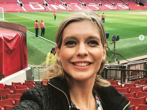 Kerap Dibully, Presenter Ini Blokir Ribuan Akun di Medsos