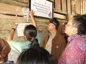 Warga Mentawai Kini Nikmati Listrik Biomassa Berbasis Bambu Warga Mentawai Kini Nikmati Listrik Biomassa Berbasis Bambu