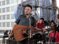 Roby Geisha Ragukan Etika Bisnis Musik Indonesia!