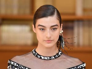 Baju Chanel Bisa Seharga Rumah, Penjahit Ungkap Pembuatannya yang Rumit Baju Chanel Bisa Seharga Rumah, Penjahit Ungkap Pembuatannya yang Rumit