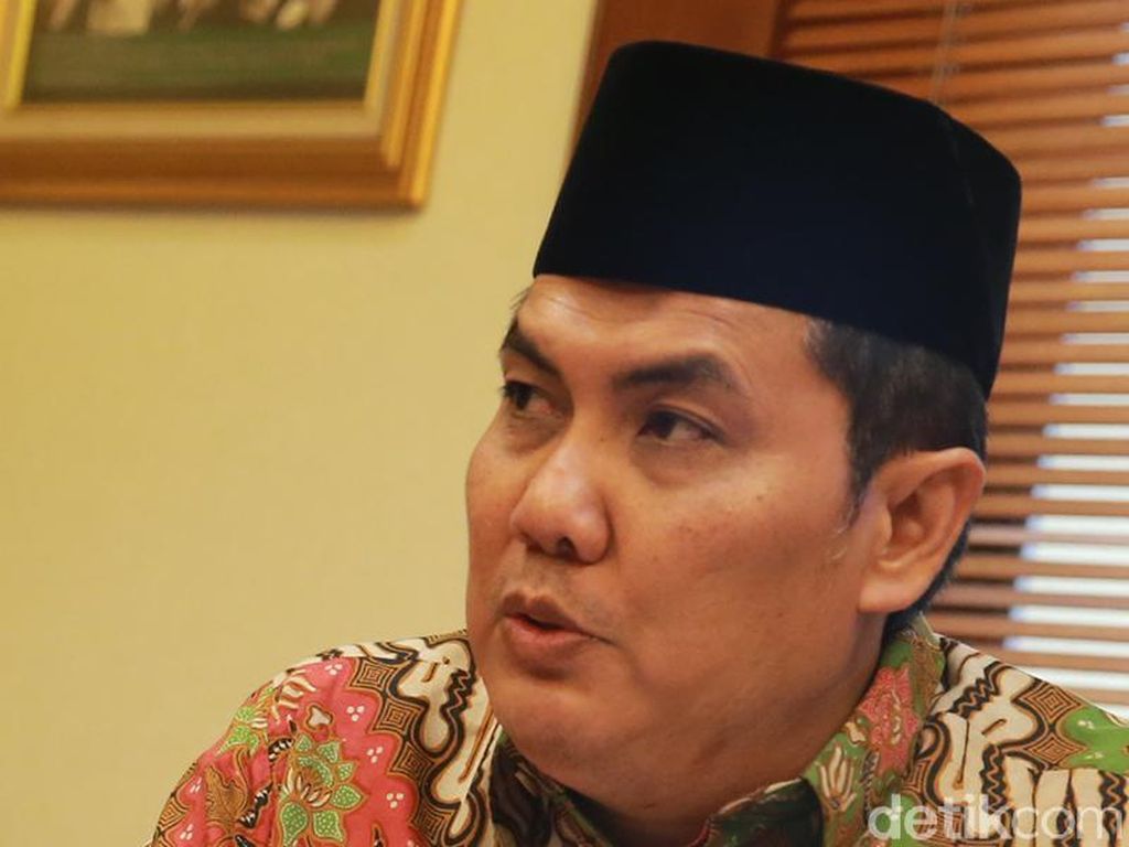 Usai Diperiksa KPK, Anggota DPR Helmy Faishal Tepis Terkait Suap