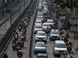 Pelanggaran di Masa PSBB Transisi Meningkat, Polisi Berlakukan Tilang Lagi Pelanggaran di Masa PSBB Transisi Meningkat, Polisi Berlakukan Tilang Lagi