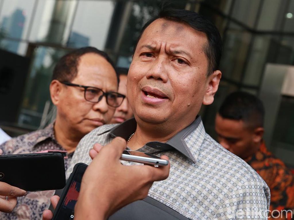 Sesama Narasumber, Kapitra Harap PDIP Tak Laporkan Rocky: Buang Energi Sesama Narasumber, Kapitra Harap PDIP Tak Laporkan Rocky: Buang Energi