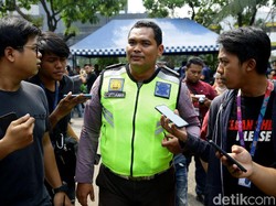 Bripka Eka Nemplok di Mobil, Kapolda Metro Ingatkan soal Keselamatan