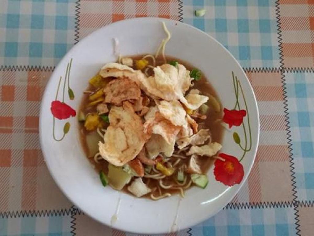 Mie Acin: Wisata Kuliner Enak Khas dari Belitung Mie Acin: Wisata Kuliner Enak Khas dari Belitung