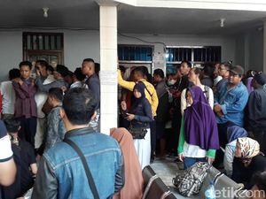 Pasien Ningsih Tinampi Harus Rela Antre hingga 2020 Pasien Ningsih Tinampi Harus Rela Antre hingga 2020
