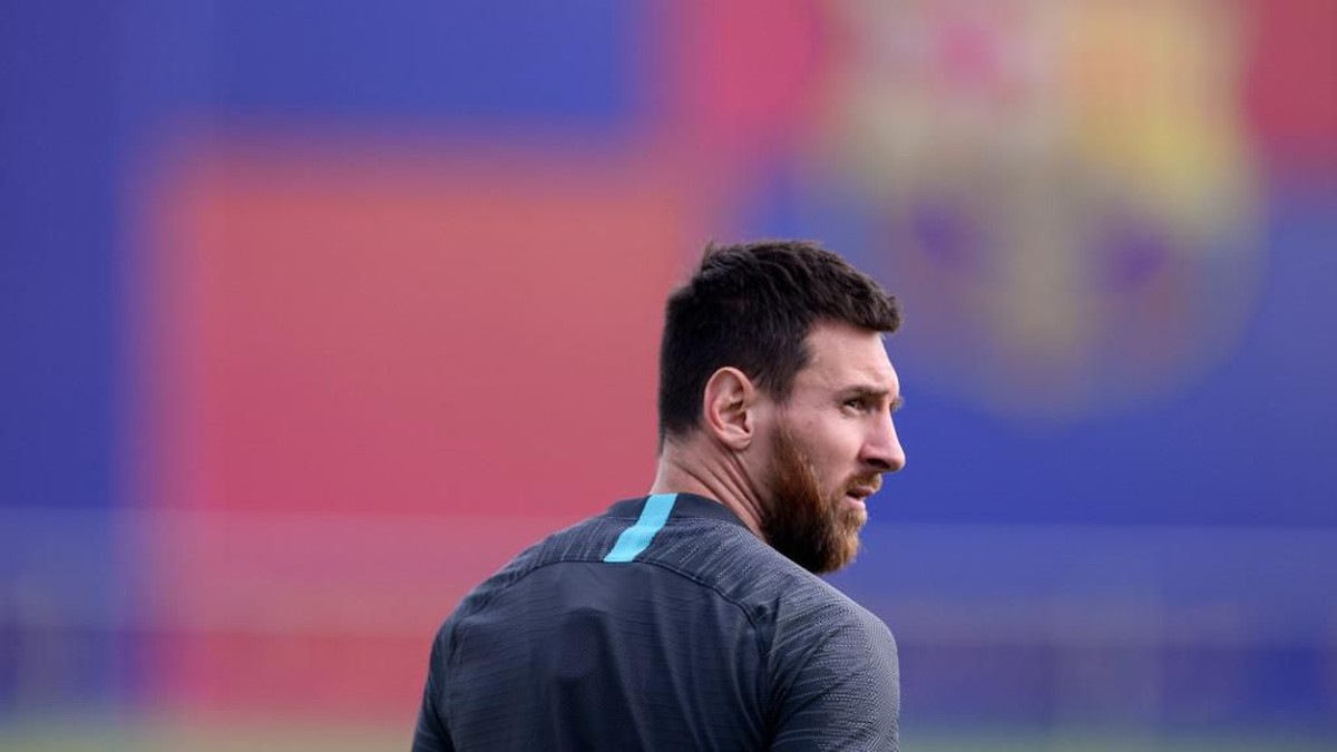 Melawan Borusia Dortmund, striker Barcelona Lionel Messi berpeluang menyamai Raul Gonzalez Blanco. Foto: Pau Barrena / AFP