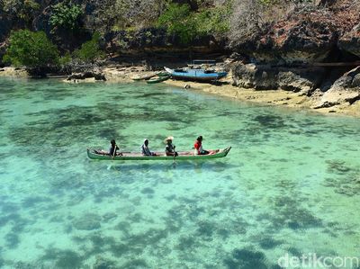 Pantai Mulut Seribu, Mutiara dari Ujung Selatan Indonesia