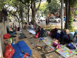 Pencari Suaka yang Kembali ke Kebon Sirih Minta Kepastian Tempat Tinggal