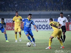 Pertandingan Persib Bandung vs Semen Padang dihelat di Stadion Si Jalak Harupat, Soreang, Rabu (18/9/2019) malam WIB.