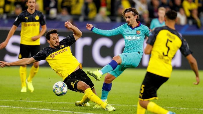 Antoine Griezmaan mengakui masih butuh waktu untuk padu dengan Luis Suarez dan Lionel Messi (Foto: REUTERS/Leon Kuegeler) Antoine Griezmaan mengakui masih butuh waktu untuk padu dengan Luis Suarez dan Lionel Messi (Foto: REUTERS/Leon Kuegeler)