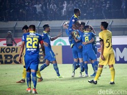 Gol Persib dicetak oleh Ghozali Siregar di menit ke-20. Ghozali mencetak gol setelah memanfaatkan umpan dari Esteban Vizcarra.