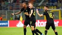 Inter berhasil menyamakan kedudukan di injury time lewat gol Barella.