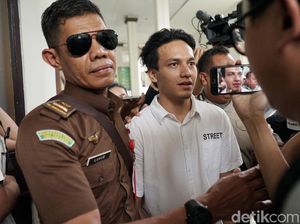 Jefri Nichol Hadapi Sidang Putusan Kasus Ganja Hari Ini Jefri Nichol Hadapi Sidang Putusan Kasus Ganja Hari Ini