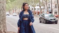 7 Gaya Artis Indonesia Pakai Crop Top yang Mengumbar Perut