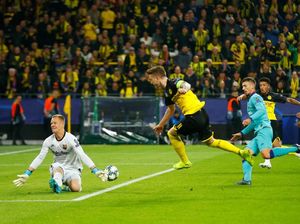 Ter Stegen: Penyelamat Barca, Mimpi Buruk Reus