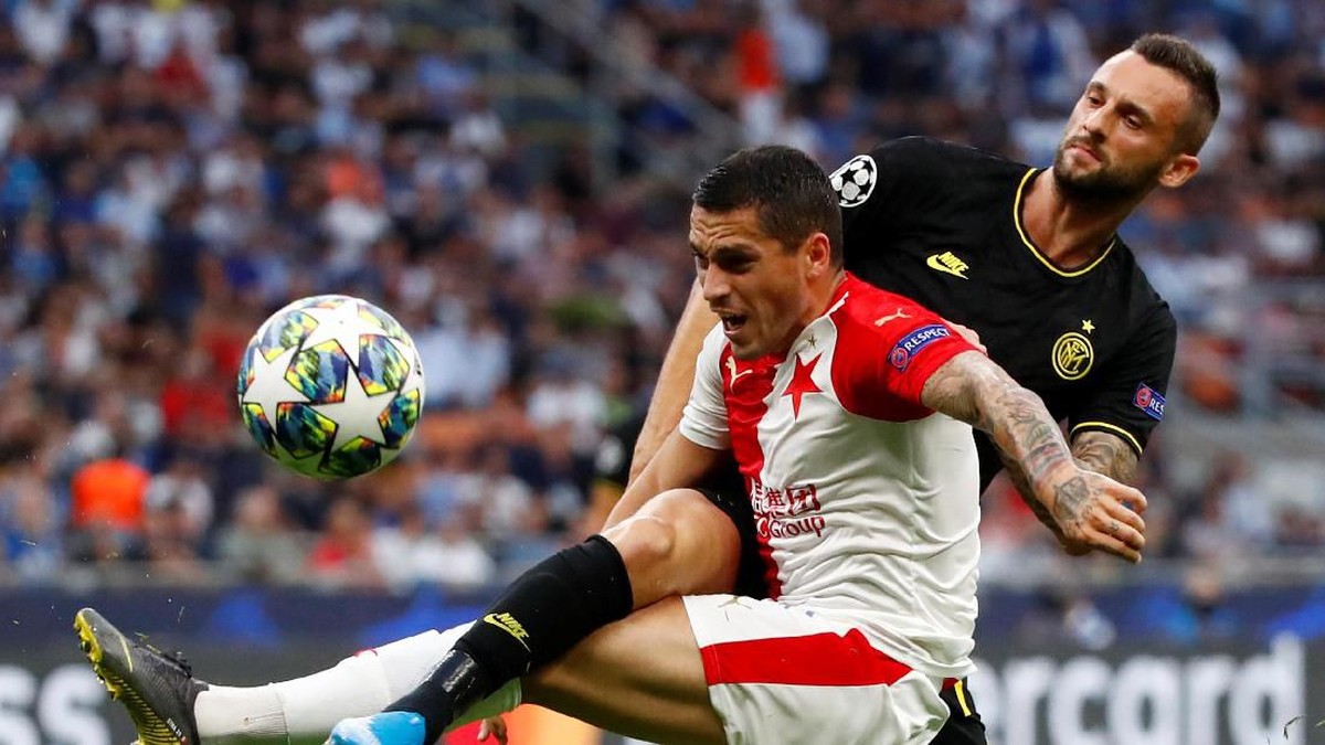 Inter Milan vs Slavia Praha tanpa gol di babak pertama. (Foto: Alessandro Garofalo/Reuters)