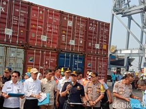 Indonesia Kirim Balik 9 Kontainer Sampah Plastik ke Australia