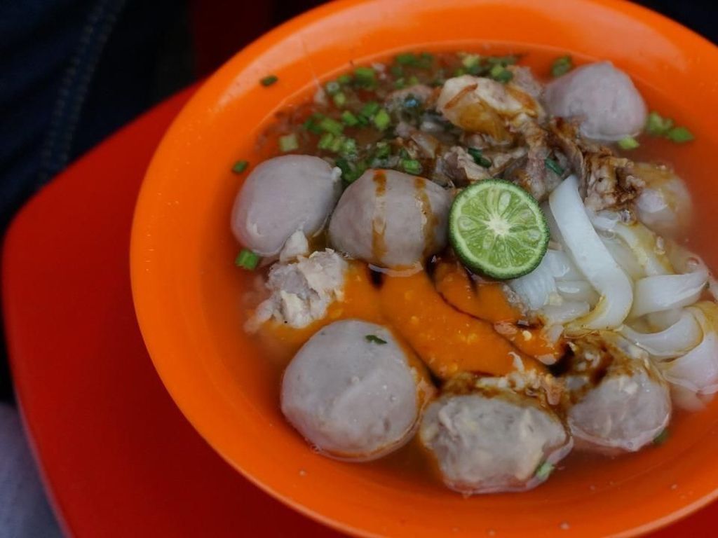 Ada Kuliner Enak Dekat Halte-halte Transjakarta Nih! Ada Kuliner Enak Dekat Halte-halte Transjakarta Nih!