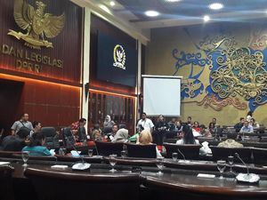 Baleg dan Menkum Raker Bahas RUU Pembentukan Peraturan Undang-undang Baleg dan Menkum Raker Bahas RUU Pembentukan Peraturan Undang-undang