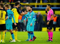 Skor 0-0 bertahan hingga laga tuntas. REUTERS/Thilo Schmuelgen.