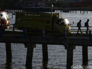 Geliat Aktivitas Pelabuhan Ferry Karianggau - Penajam