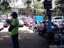 Pengobatan Alternatif Ningsih Tinampi Datangkan Rezeki bagi Warga