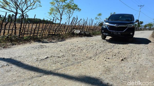 Akses Jalan Menuju Wisata Mulut Seribu Perlu Berbenah