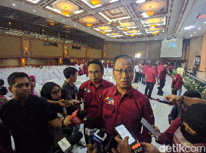 Mensos Tuntut Komitmen UNHCR dan IOM soal Pencari Suaka Telantar Mensos Tuntut Komitmen UNHCR dan IOM soal Pencari Suaka Telantar