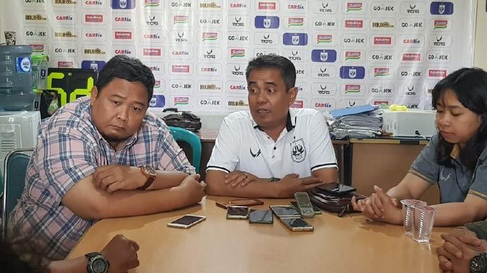 Laga Liga 1 antara PSIS vs Persebaya dipastikan digelar tanpa penonton. Foto: Angling Adhitya Purbaya Laga Liga 1 antara PSIS vs Persebaya dipastikan digelar tanpa penonton. Foto: Angling Adhitya Purbaya