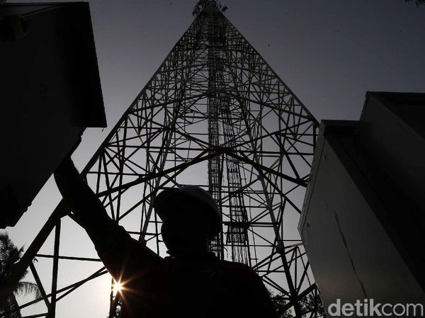 Melihat Perawatan Tower TBIG di Kepulauan Seribu