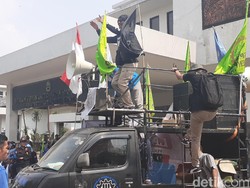 Buruh dan DPRD Bandung Barat Kompak Tolak Kenaikan BPJS Kesehatan
