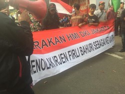 Tolak Irjen Firli, Massa Aksi di KPK Dorong-dorongan dengan Polisi