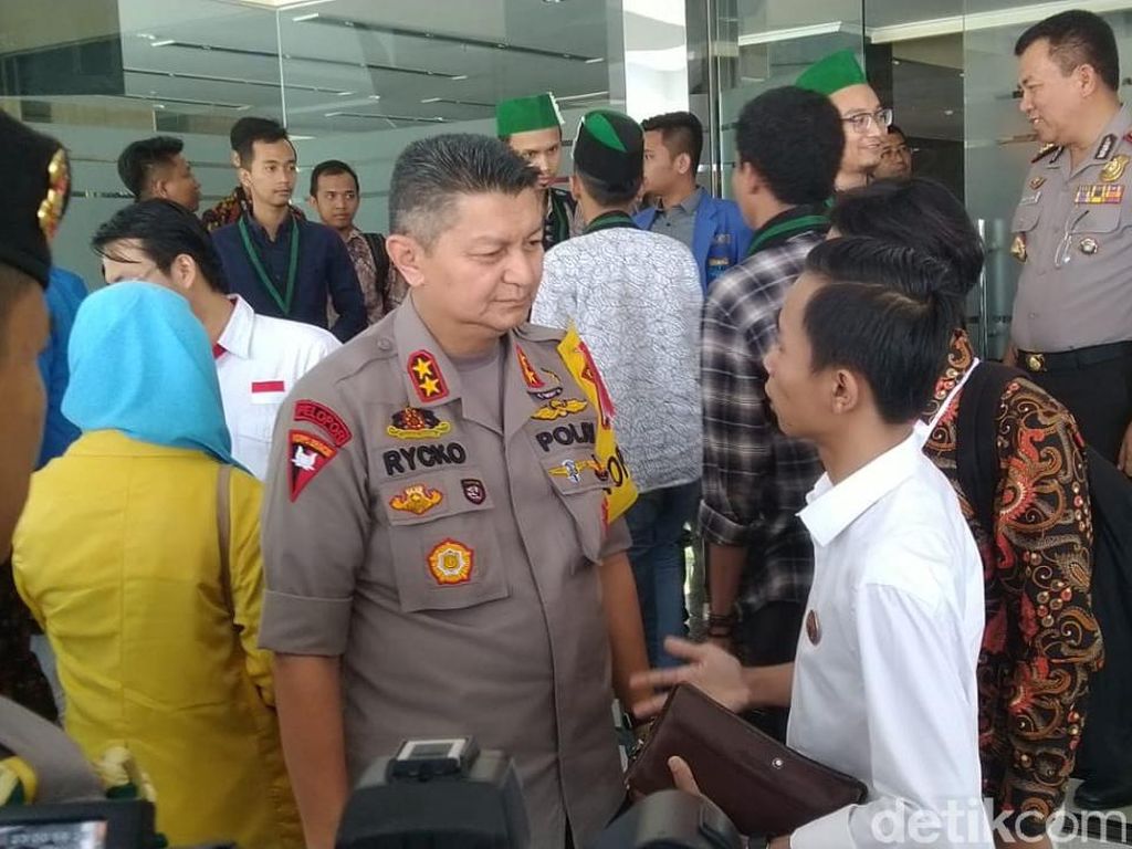 Masih Ada Peledak, Olah TKP Gudang Brimob Semarang Belum Bisa Digelar Masih Ada Peledak, Olah TKP Gudang Brimob Semarang Belum Bisa Digelar