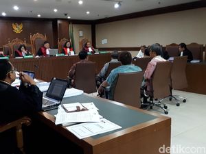 Sidang e-KTP, Eks Pejabat Kemendagri Ngaku Beri Rp 4 M ke Markus Nari Sidang e-KTP, Eks Pejabat Kemendagri Ngaku Beri Rp 4 M ke Markus Nari