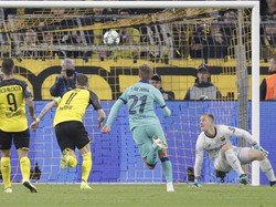 Penyelamatan Ter Stegen Dianggap Ilegal, Penalti Harusnya Diulang