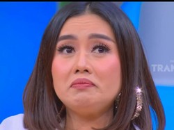 Usai Cerai, Selfi Benarkan Hubungannya dengan Iwa K Tak Baik