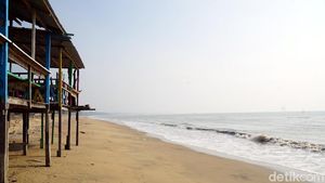 Foto: Pantai Serupa Ancol di Ibu Kota Baru