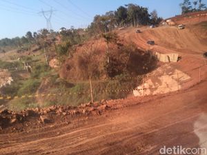 Masih Pembebasan Lahan, Ini Progres Jalan Tol ke Bandara Kertajati